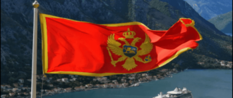 Montenegró zászlaja